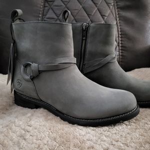 Ariat gray boots, size 7.